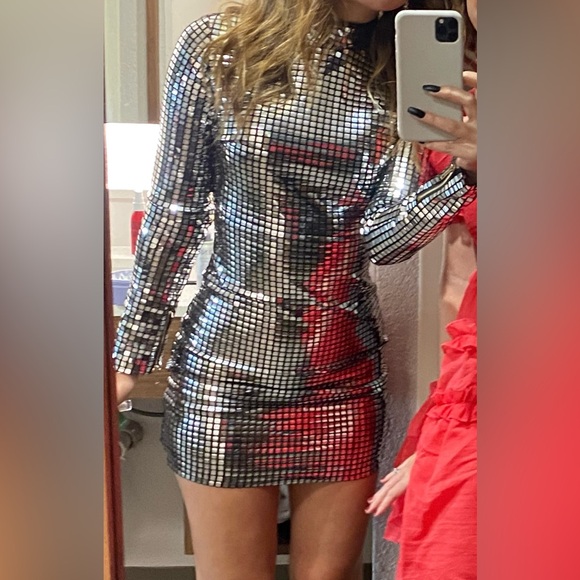 Taylor Swift mirror ball dress - Picture 4 of 4